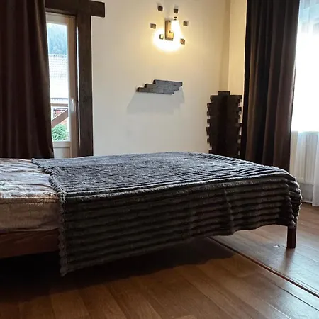 Inn колиба колорит Tatariv